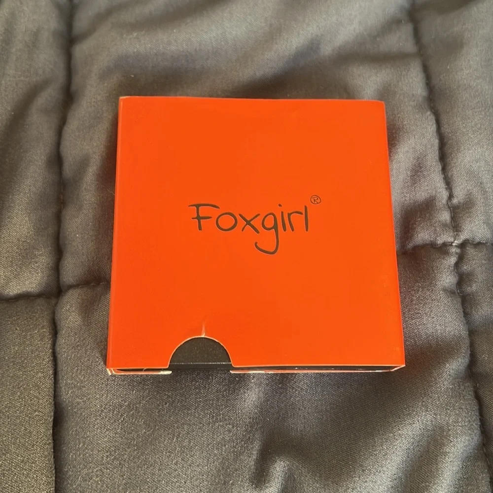 NWT Foxgirl Gold Initial Necklace “K” - Picture 2 of 3